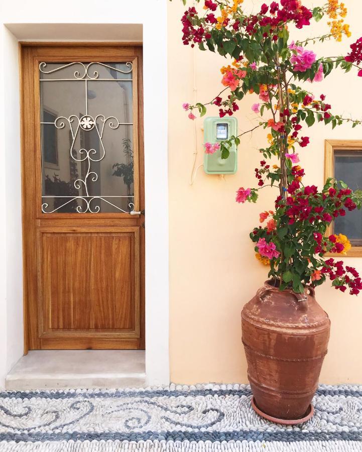 Rose Traditional House Архангелос Екстериор снимка